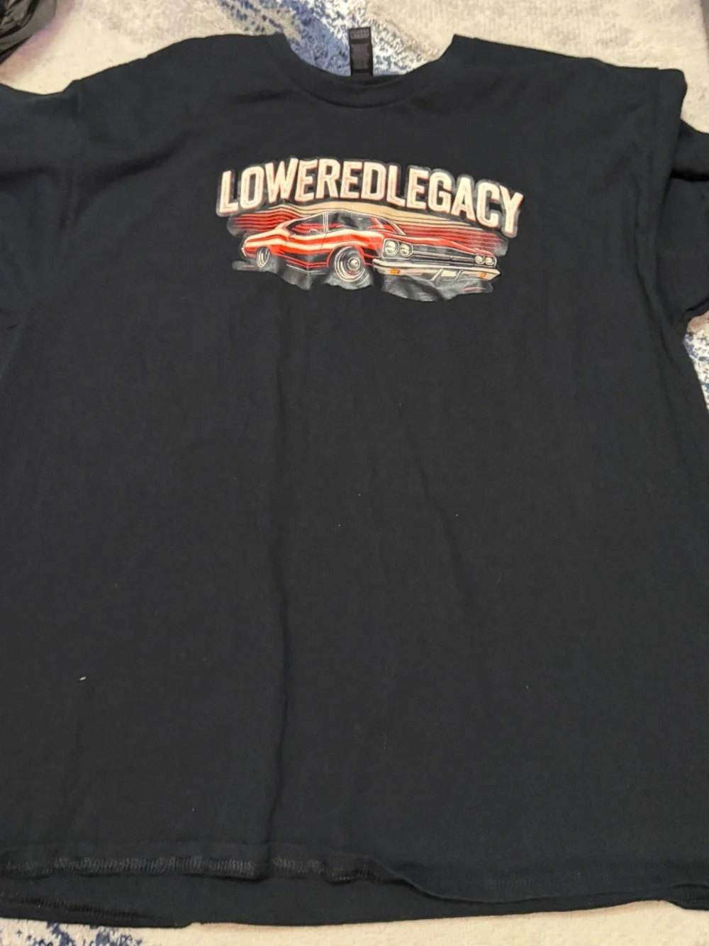 Gildan Men's XL Lowered Legacy Classic Car Graphic T-Shirt Black